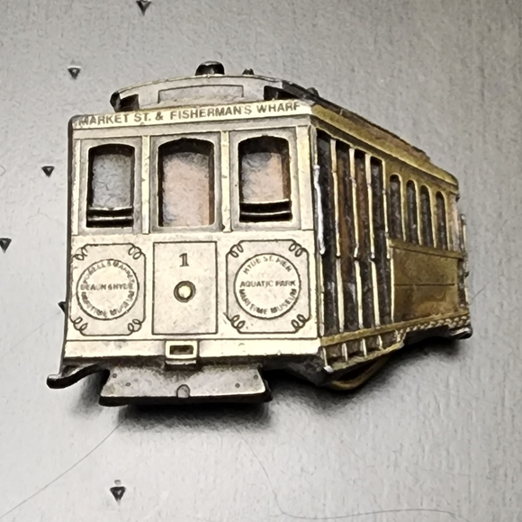 Vtg San Francisco Cable Car Trolly Belt Buckle Indiana Metal Craft 1979 - Picture 1 of 7